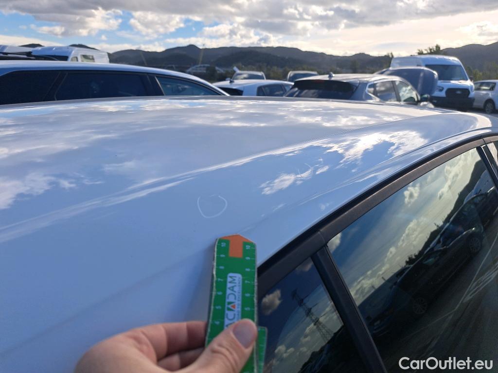 Volkswagen  Golf  VOLKSWAGEN / 2020 / 5P / berlina con portón 1.0 TSI 81kW (110CV) #21