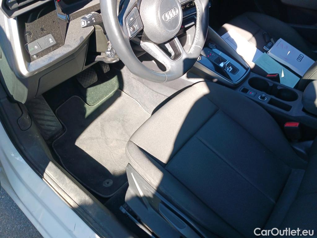 Audi  A3 AUDI  / 2020 / 5P / berlina con portón Sportback 30 TFSI 81kW (110CV) S tronic #19