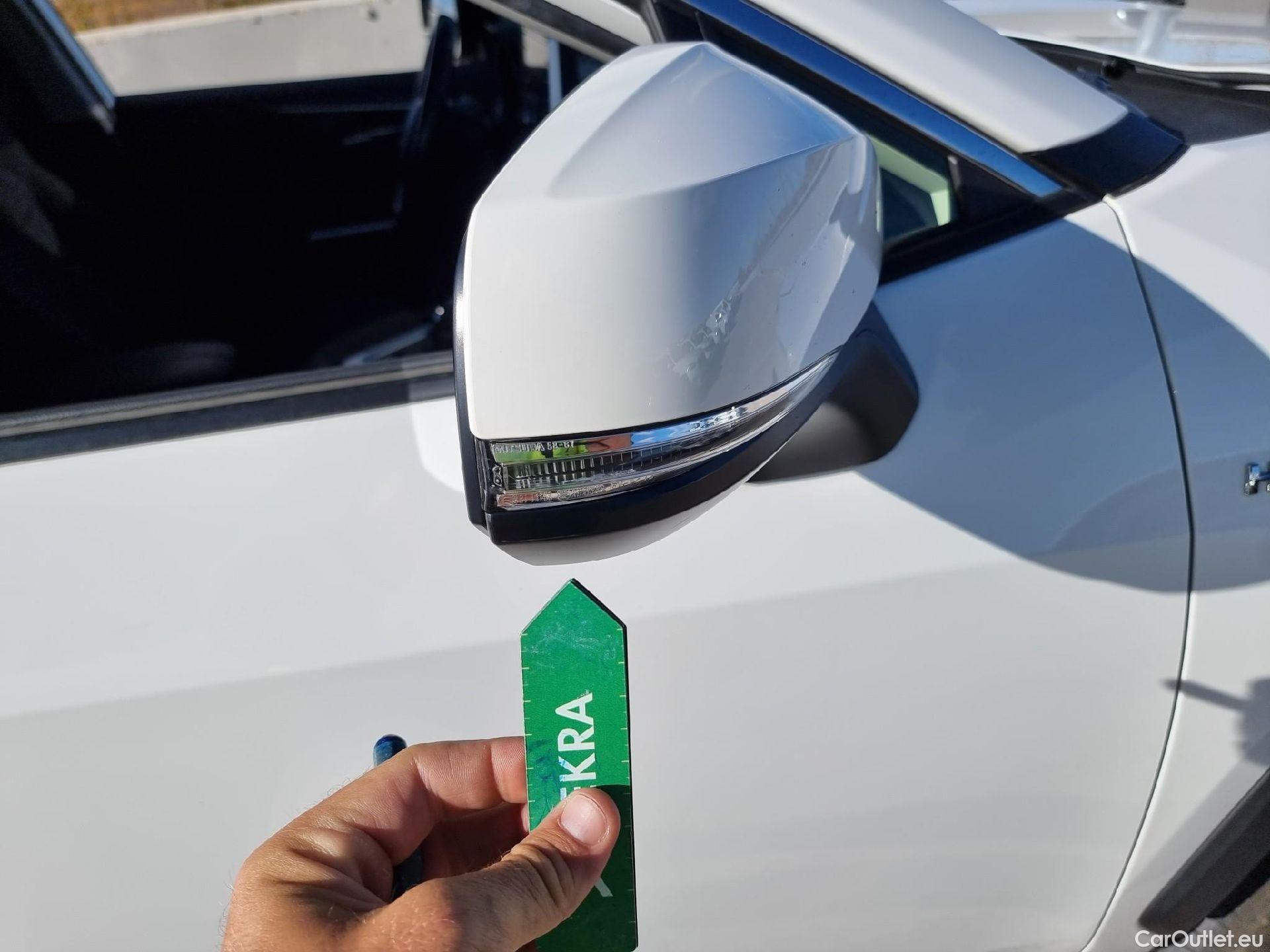 Toyota  RAV4 TOYOTA  / 2018 / 5P / todoterreno 2.5l 220H Advance #26