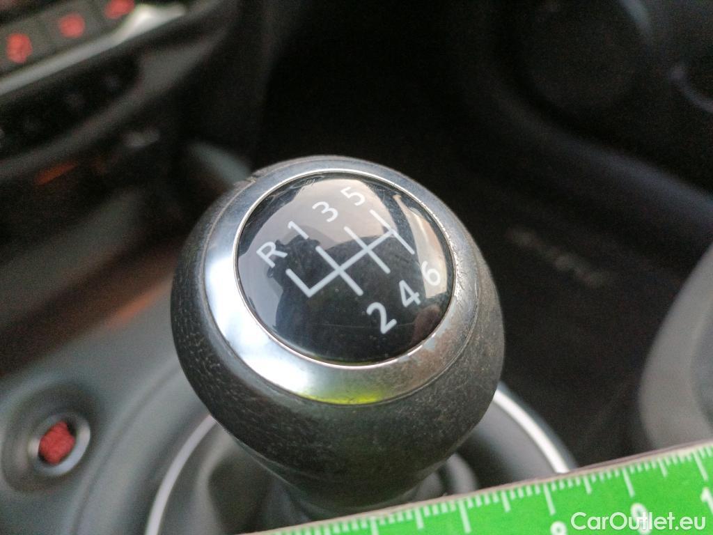 Nissan  Juke NISSAN  / 2019 / 5P / crossover DIG-T 84 kW (114 CV) 6M/T N-Connecta #6