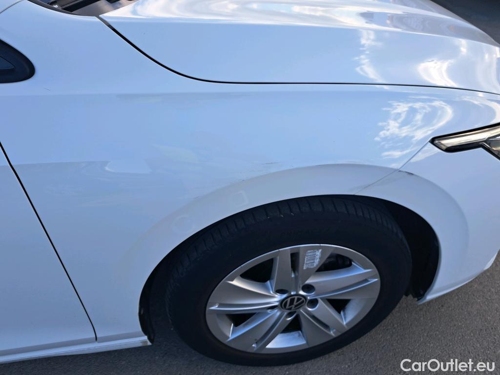 Volkswagen  Golf  VOLKSWAGEN / 2020 / 5P / berlina con portón 1.0 TSI 81kW (110CV) #16