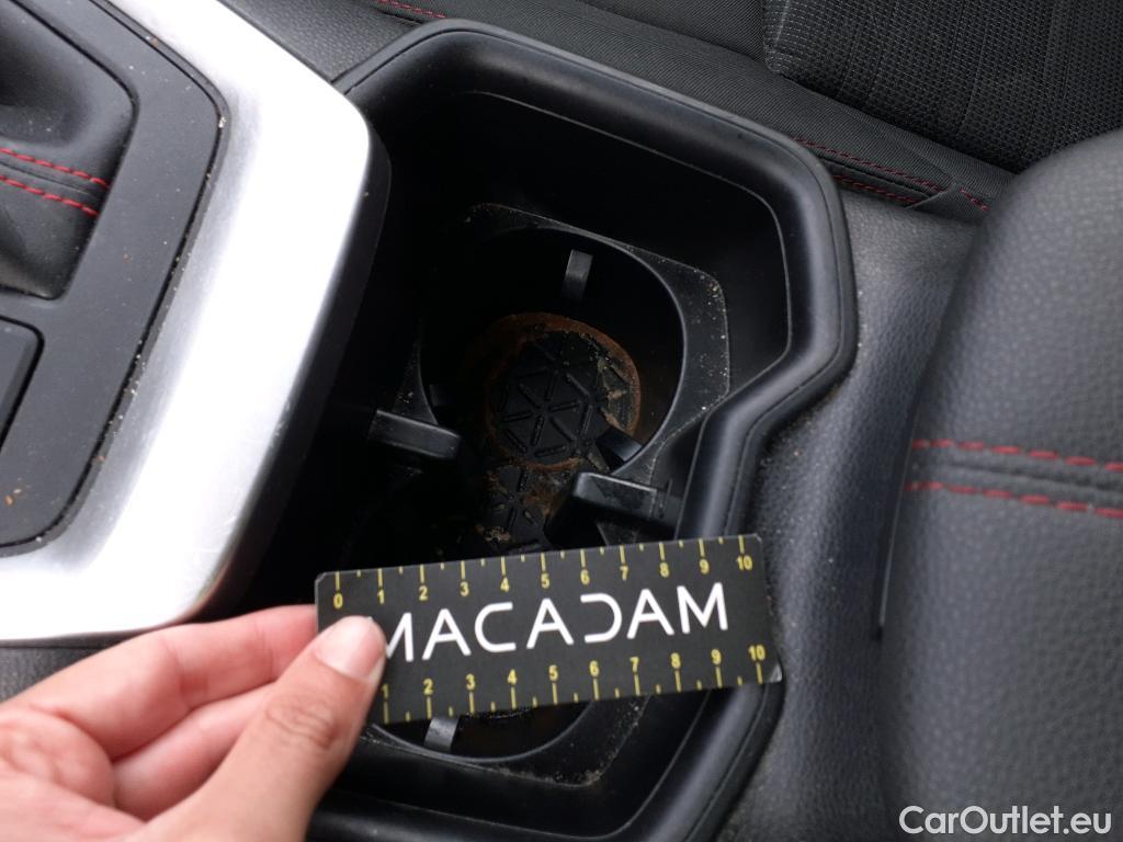 Toyota  RAV4 TOYOTA  / 2018 / 5P / todoterreno 2.5l PLUG-IN 300PH (e-CVT) Advance #26