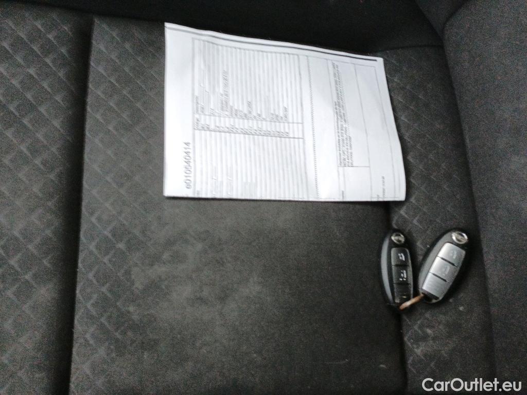 Nissan  Juke NISSAN  / 2019 / 5P / crossover DIG-T 84 kW (114 CV) 6M/T N-Connecta #20