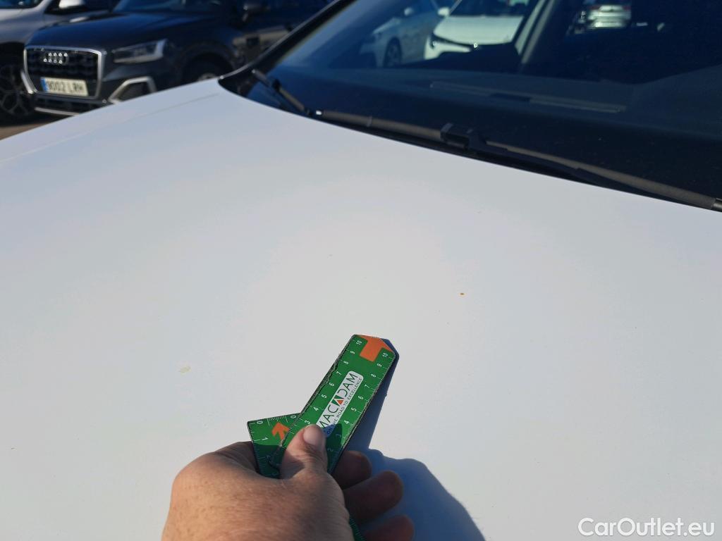 Volkswagen  Golf  VOLKSWAGEN / 2020 / 5P / berlina con portón 1.0 TSI 81kW (110CV) #7