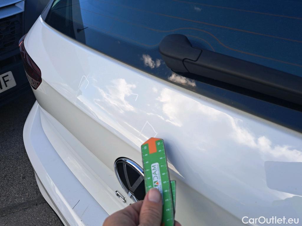 Volkswagen  Golf  VOLKSWAGEN / 2020 / 5P / berlina con portón 1.0 TSI 81kW (110CV) #25