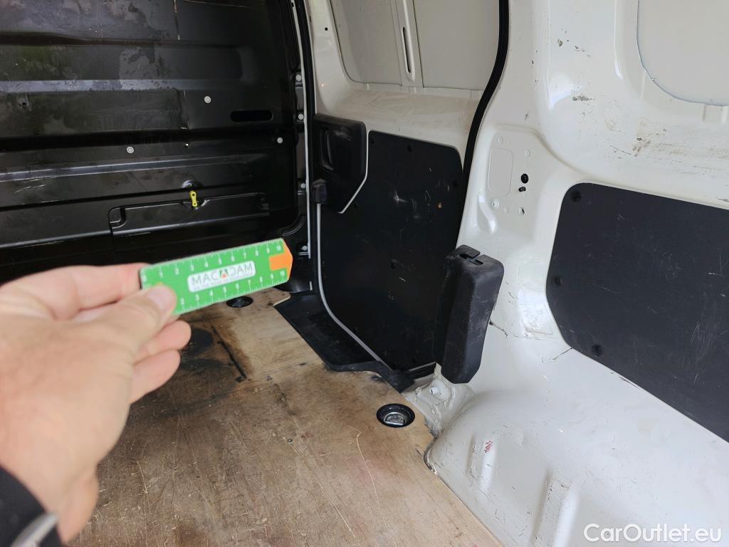  Citroen  Jumpy CITROEN  / 2016 / 4P / furgón Talla XS BlueHDi 120 S&S 6v CityVan #57