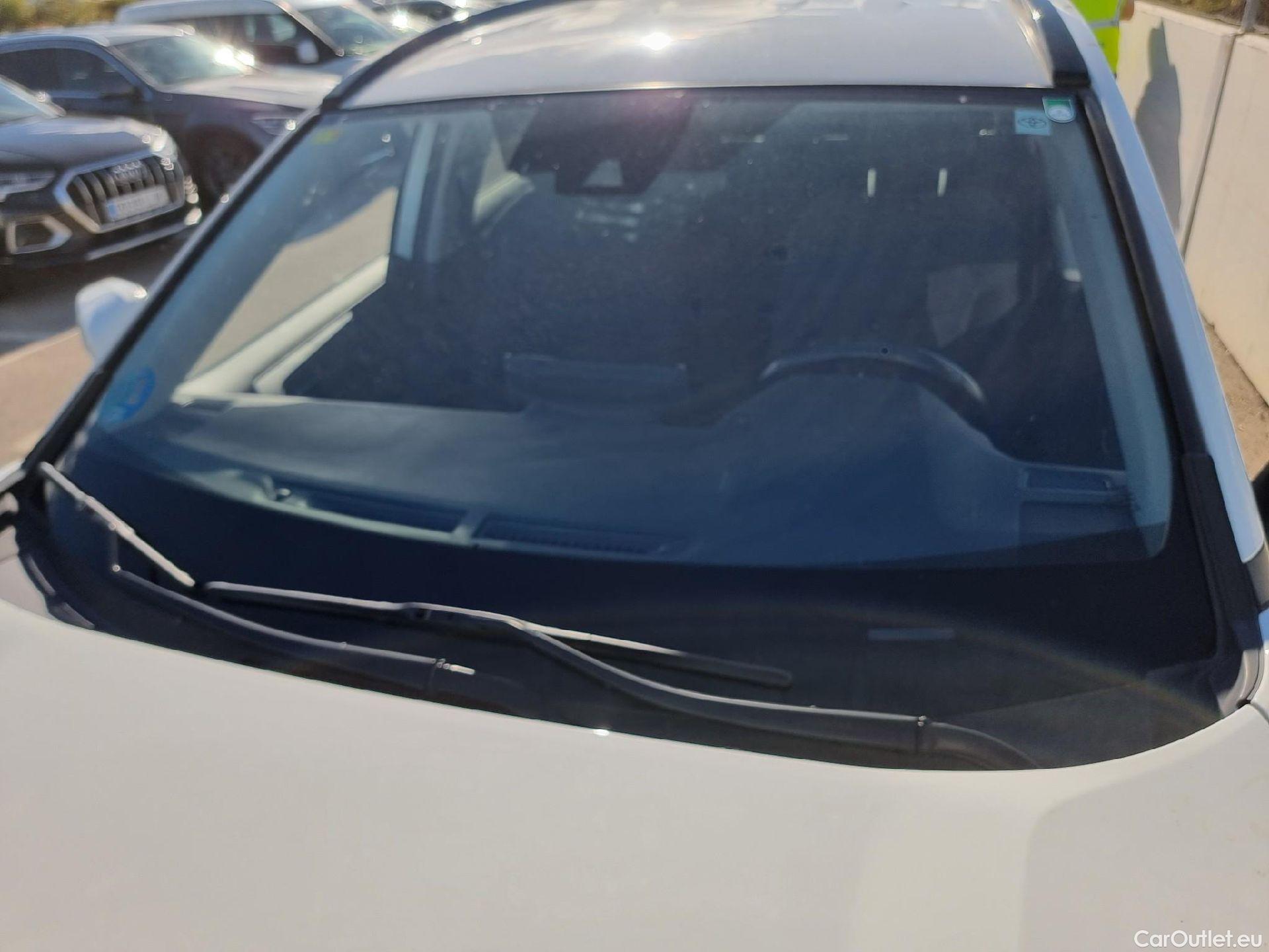 Toyota  RAV4 TOYOTA  / 2018 / 5P / todoterreno 2.5l 220H Advance #7