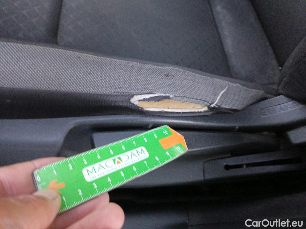 Nissan  Juke NISSAN  / 2019 / 5P / crossover DIG-T 84 kW (114 CV) 6M/T N-Connecta #2