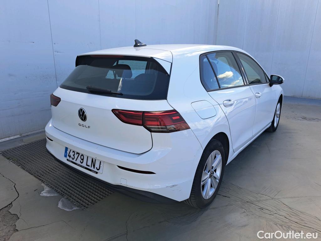 Volkswagen  Golf  VOLKSWAGEN / 2020 / 5P / berlina con portón 1.0 TSI 81kW (110CV) #2