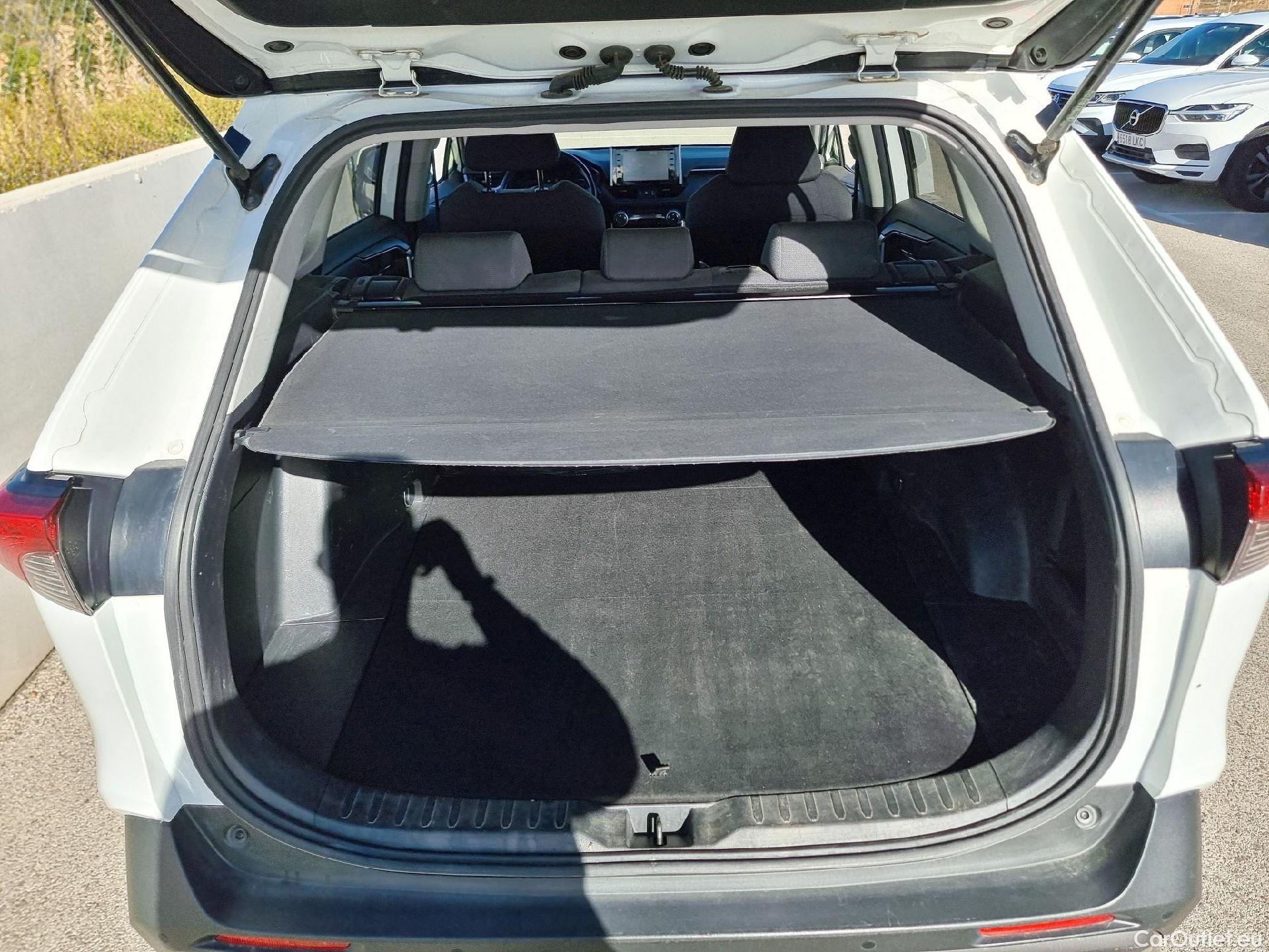 Toyota  RAV4 TOYOTA  / 2018 / 5P / todoterreno 2.5l 220H Advance #8