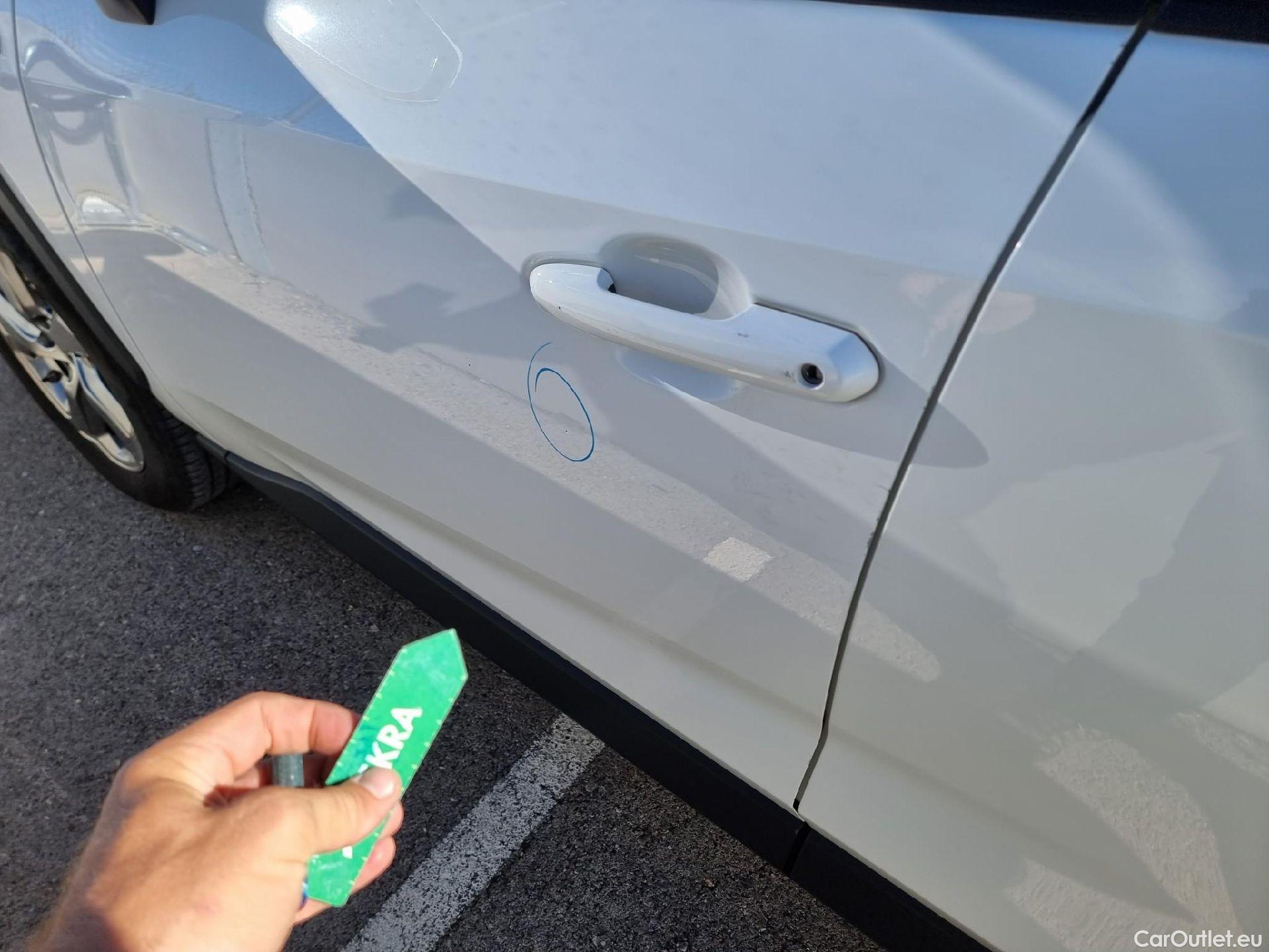 Toyota  RAV4 TOYOTA  / 2018 / 5P / todoterreno 2.5l 220H Advance #9