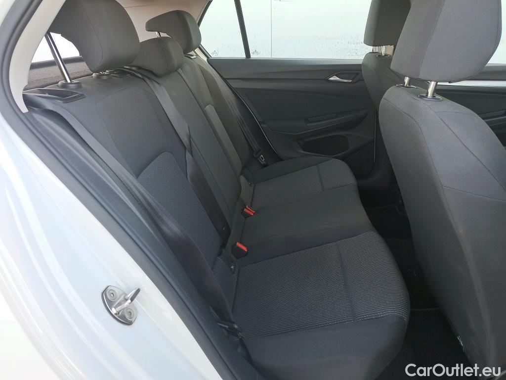 Volkswagen  Golf  VOLKSWAGEN / 2020 / 5P / berlina con portón 1.0 TSI 81kW (110CV) #7