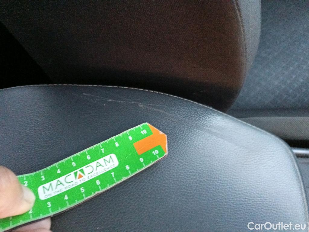 Nissan  Juke NISSAN  / 2019 / 5P / crossover DIG-T 84 kW (114 CV) 6M/T N-Connecta #11