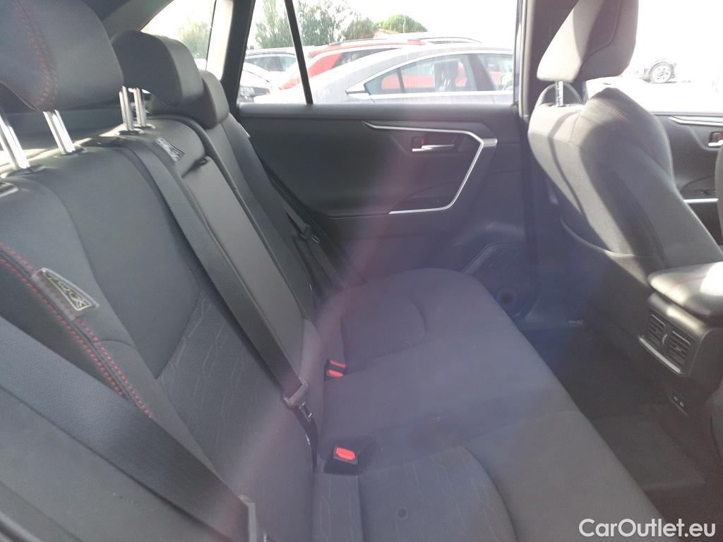 Toyota  RAV4 TOYOTA  / 2018 / 5P / todoterreno 2.5l PLUG-IN 300PH (e-CVT) Advance #7