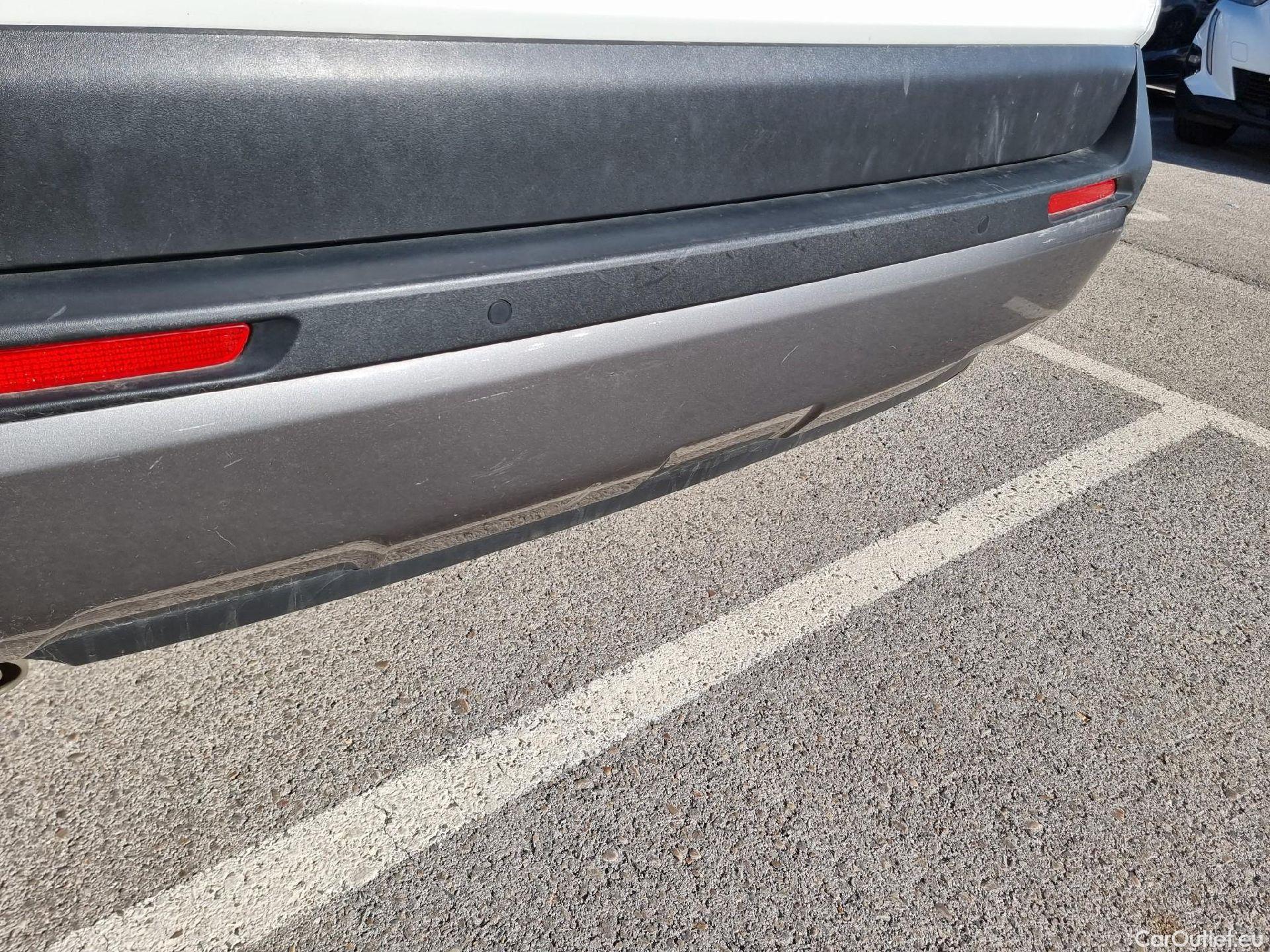 Toyota  RAV4 TOYOTA  / 2018 / 5P / todoterreno 2.5l 220H Advance #19