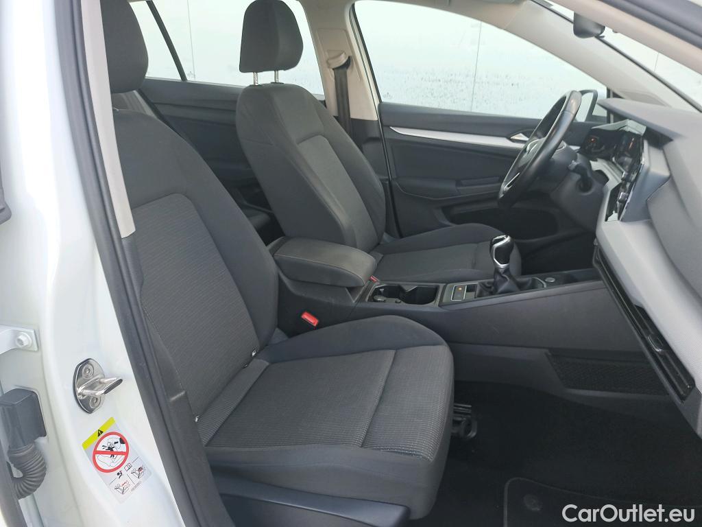 Volkswagen  Golf  VOLKSWAGEN / 2020 / 5P / berlina con portón 1.0 TSI 81kW (110CV) #6
