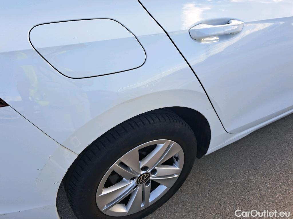 Volkswagen  Golf  VOLKSWAGEN / 2020 / 5P / berlina con portón 1.0 TSI 81kW (110CV) #10