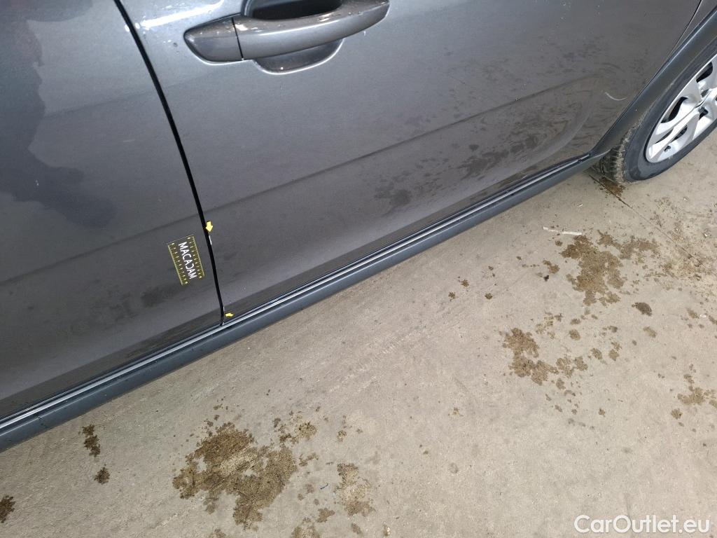 Citroen  C3 CITROEN  / 2016 / 5P / Berline PureTech 110 S&S BVM6 Feel #36