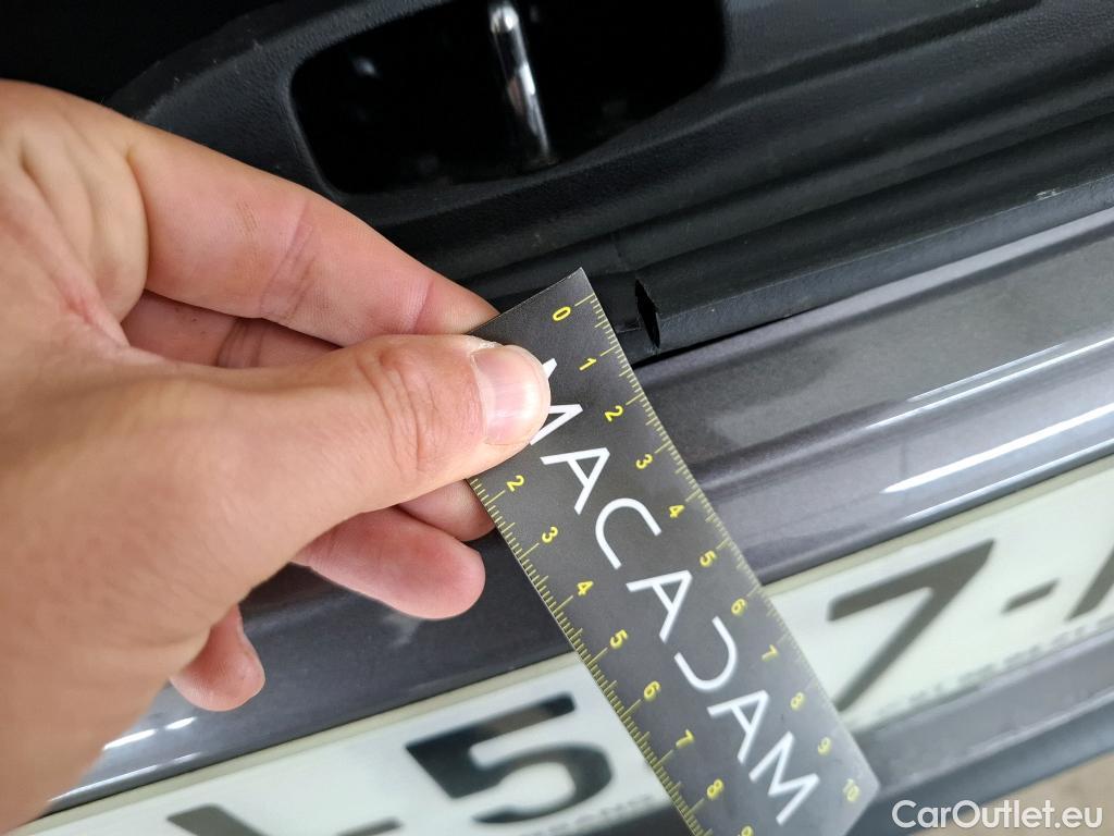 Citroen  C3 CITROEN  / 2016 / 5P / Berline PureTech 110 S&S BVM6 Feel #7