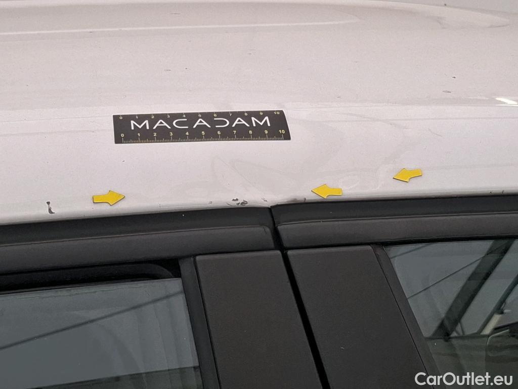  Citroen  C3  Société Feel Nav 1.2 PureTech 80CV BVM5 E6d #17