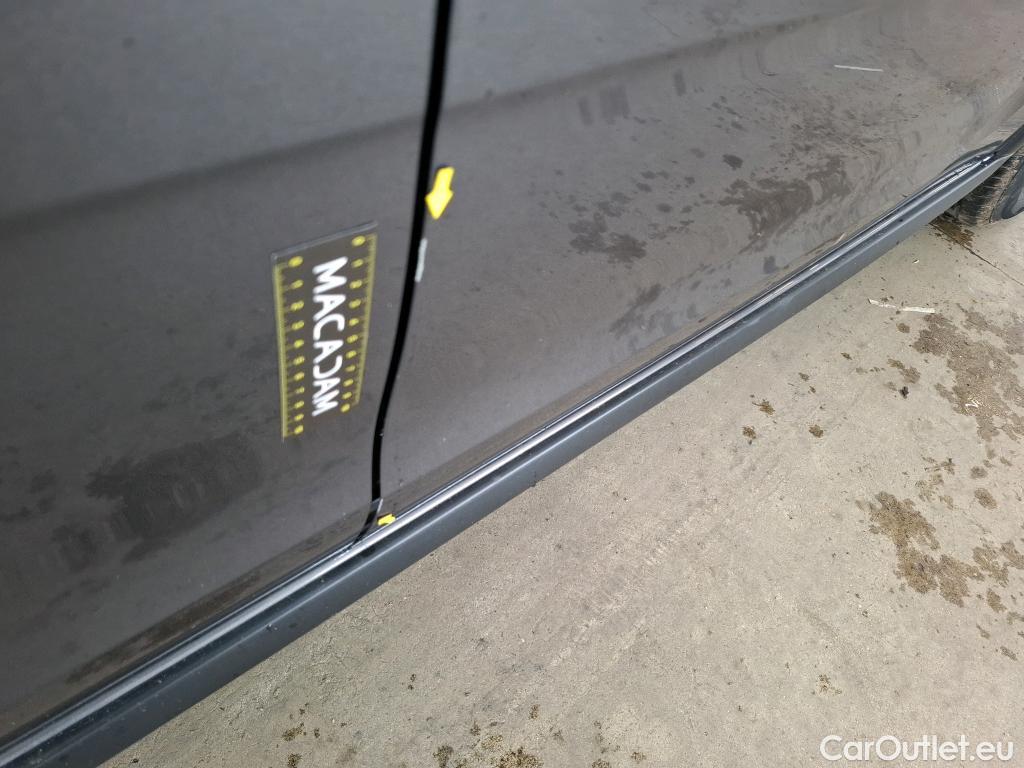 Citroen  C3 CITROEN  / 2016 / 5P / Berline PureTech 110 S&S BVM6 Feel #37