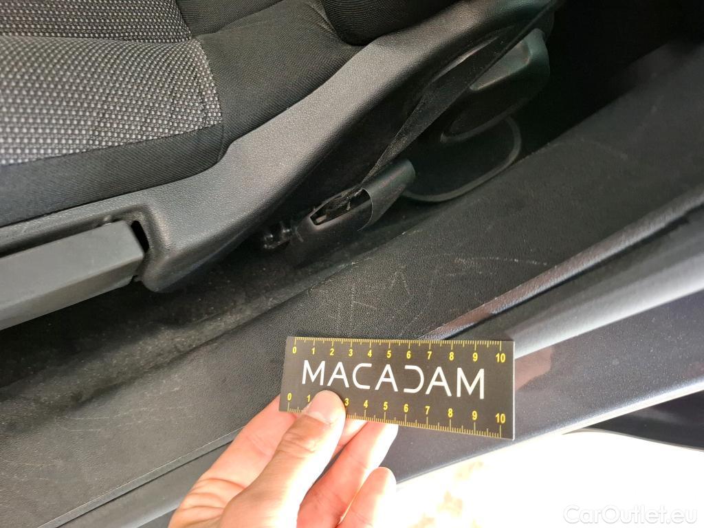 Citroen  C3 CITROEN  / 2016 / 5P / Berline PureTech 110 S&S BVM6 Feel #11