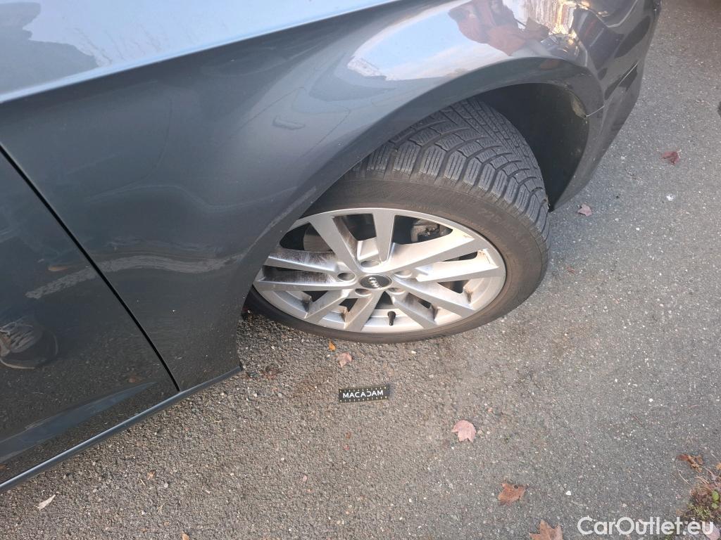 Audi  A3 AUDI  Sportback / 2016 / 5P / Berline 35 TFSI 150 COD S TRONIC BUSINESS LINE #27