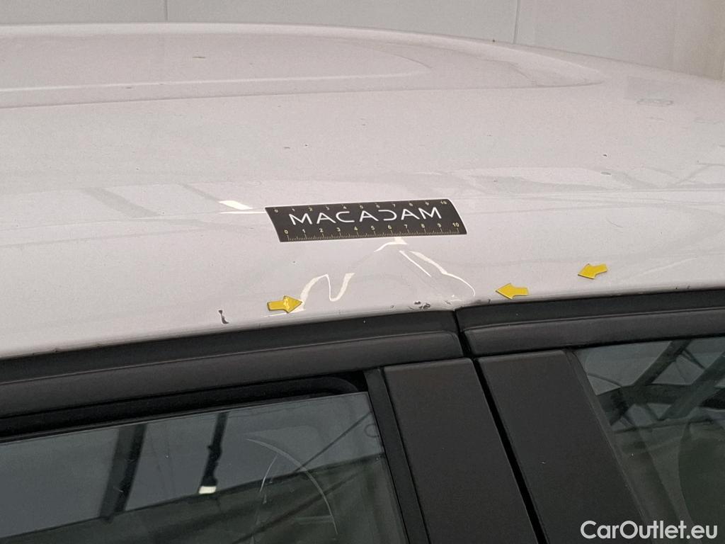  Citroen  C3  Société Feel Nav 1.2 PureTech 80CV BVM5 E6d #16