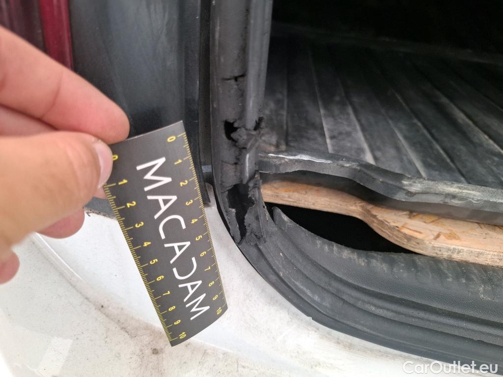  Citroen  C3  Société Feel Nav 1.2 PureTech 80CV BVM5 E6d #33