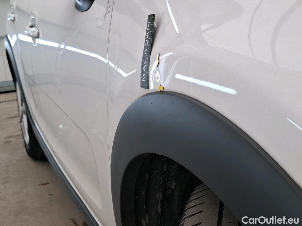  Citroen  C3  Société Feel Nav 1.2 PureTech 80CV BVM5 E6d #51