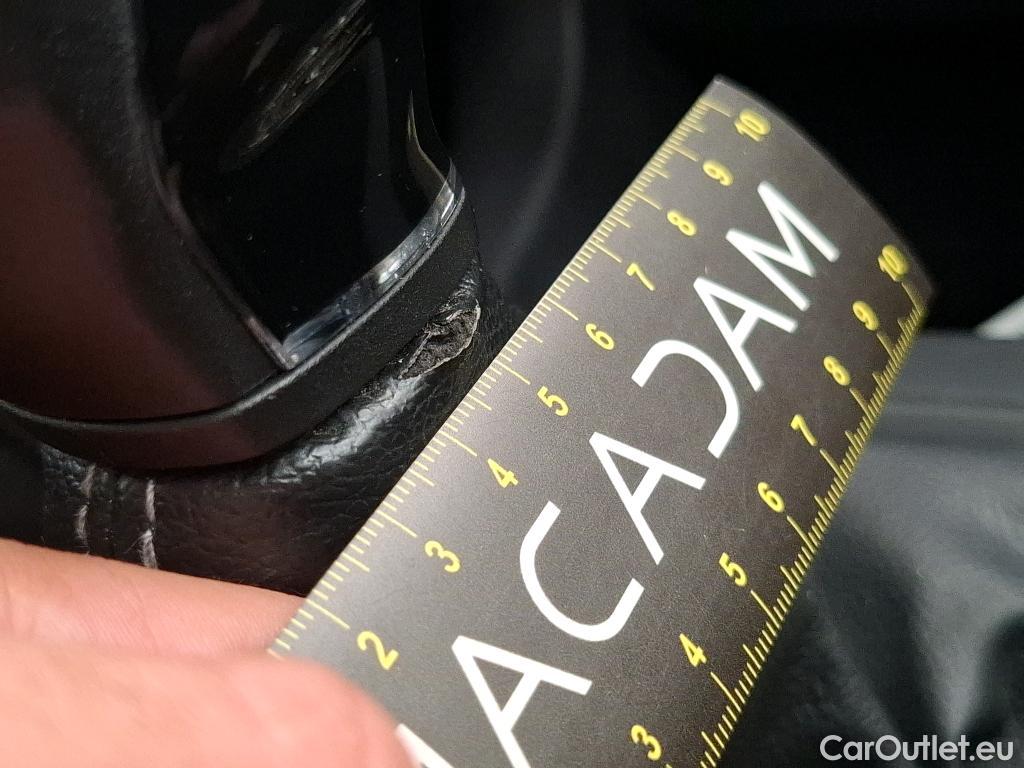  Citroen  C3  Société Feel Nav 1.2 PureTech 80CV BVM5 E6d #36