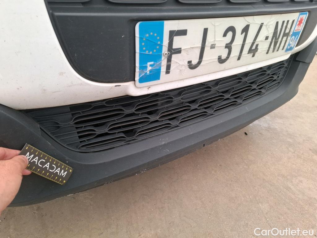  Citroen  C3  Société Feel Nav 1.2 PureTech 80CV BVM5 E6d #24