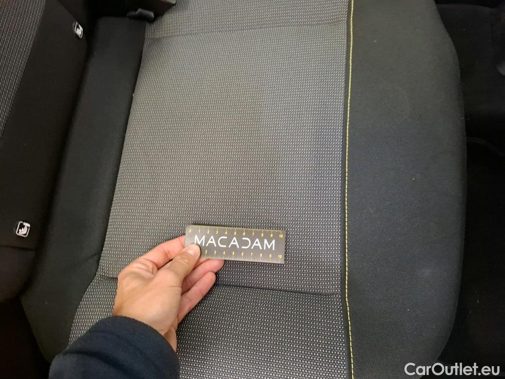 Citroen  C3 CITROEN  / 2016 / 5P / Berline PureTech 110 S&S BVM6 Feel #31