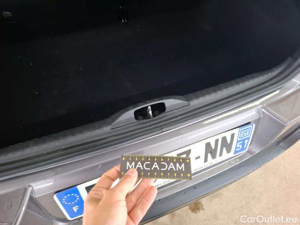 Citroen  C3 CITROEN  / 2016 / 5P / Berline PureTech 110 S&S BVM6 Feel #6