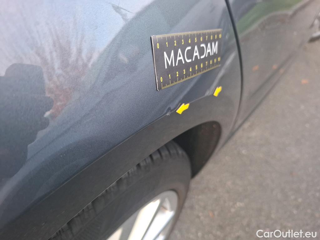 Audi  A3 AUDI  Sportback / 2016 / 5P / Berline 35 TFSI 150 COD S TRONIC BUSINESS LINE #44