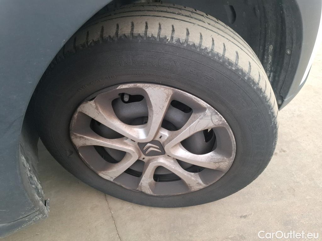  Citroen  C3  Société Feel Nav 1.2 PureTech 80CV BVM5 E6d #37