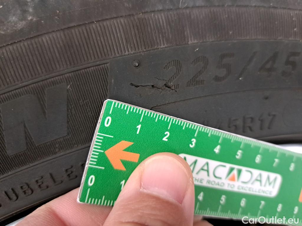 Bmw  Serie 1 BMW Série 1 / 2019 / 5P / Berline 116i DKG7 Business Design #1