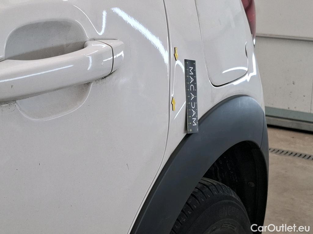  Citroen  C3  Société Feel Nav 1.2 PureTech 80CV BVM5 E6d #6