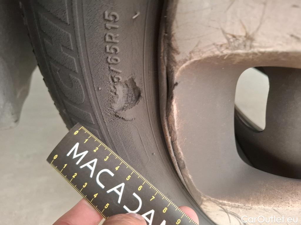  Citroen  C3  Société Feel Nav 1.2 PureTech 80CV BVM5 E6d #39