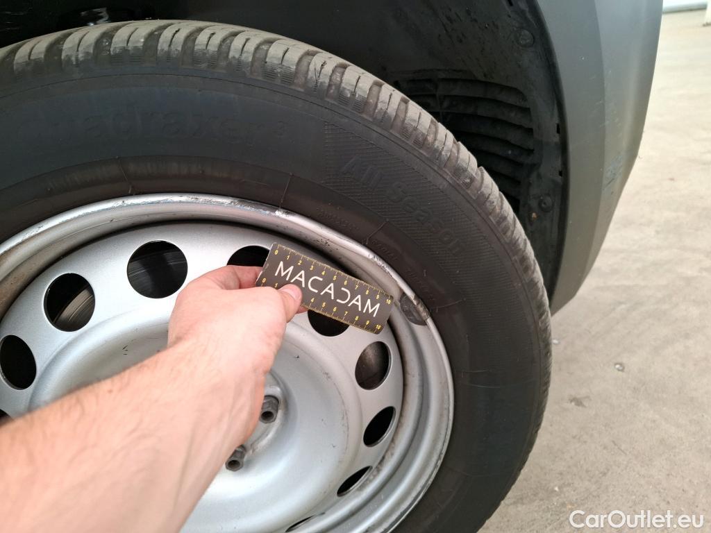  Citroen  Berlingo  Fourgon Club M 1000 1.5 BlueHDi 100CV BVM5 E6dT #48