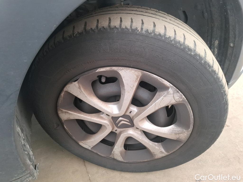  Citroen  C3  Société Feel Nav 1.2 PureTech 80CV BVM5 E6d #38