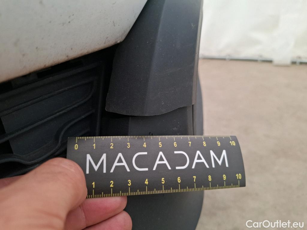  Citroen  C3  Société Feel Nav 1.2 PureTech 80CV BVM5 E6d #13