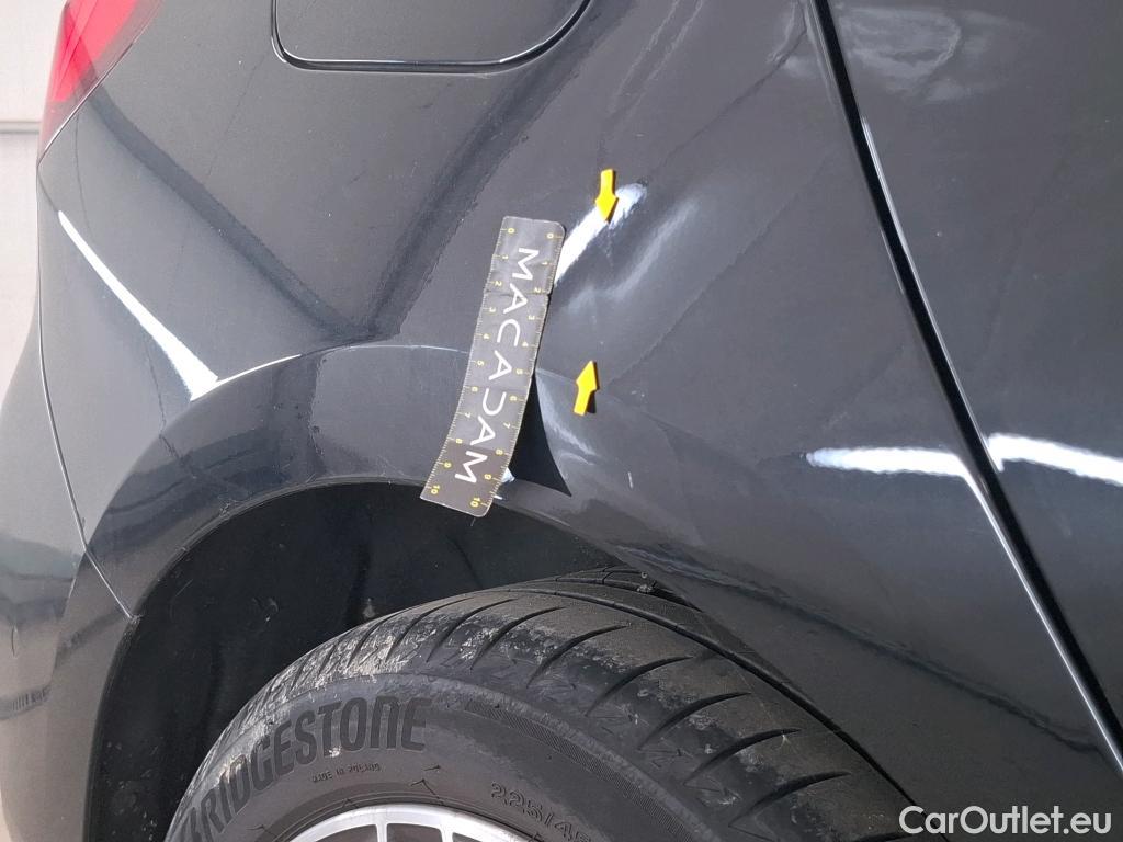 Bmw  Serie 1 Série 1 Berline 118 i Edition Sport 1.5 135CV BVA7 E6d #4