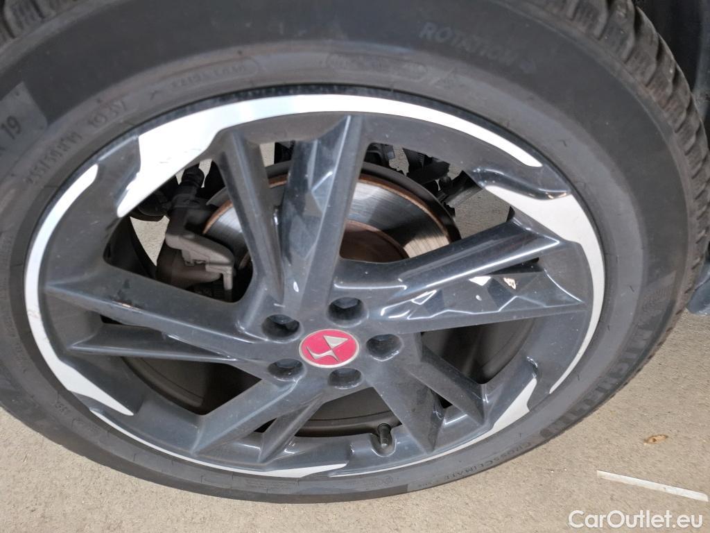 DS  DS7 7 Crossback Performance Line 1.5 BlueHDi 130CV BVA8 E6d #33