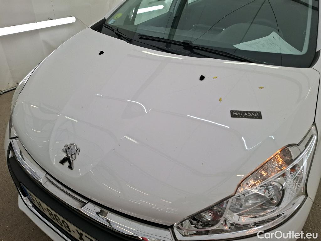  Peugeot  208  Affaire Premium 1.5 HDi 100CV BVM5 E6dT #1