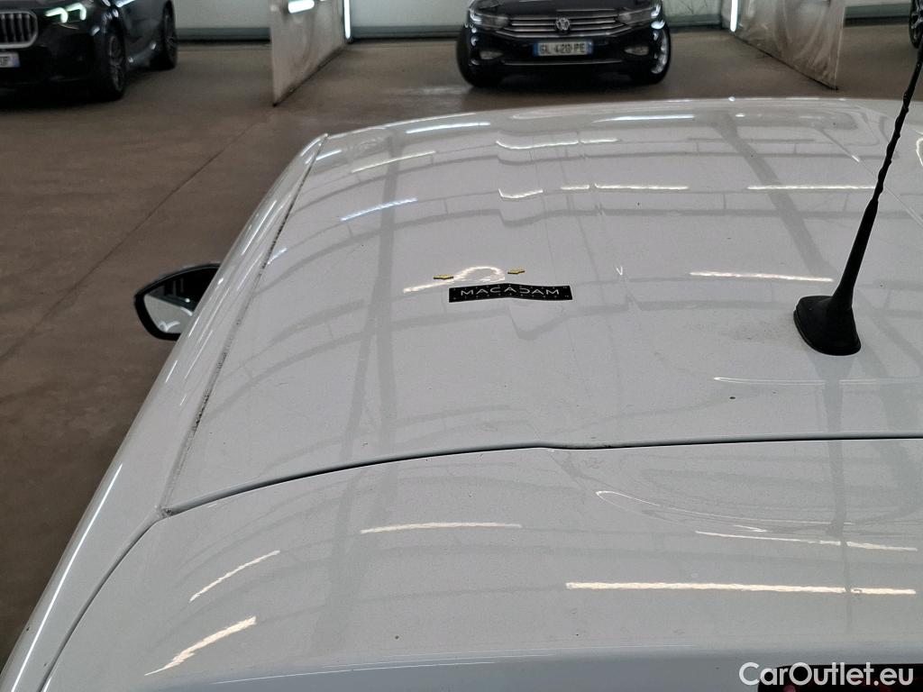 Citroen  C3  Feel Business 1.5 BlueHDI 100CV BVM5 E6dT #2