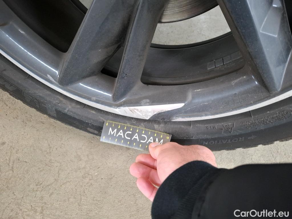 DS  DS7 7 Crossback Performance Line 1.5 BlueHDi 130CV BVA8 E6d #31