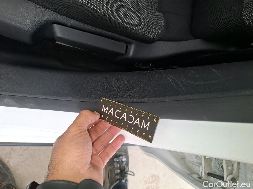 Citroen  C3  Feel Business 1.5 BlueHDI 100CV BVM5 E6dT #7