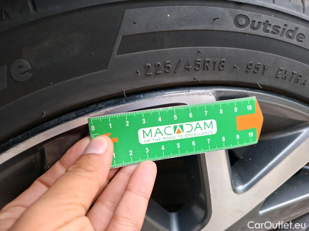 Hyundai  Konna Kona Creative Hybrid 2WD 1.6 GDI 140CV BVA6 E6d #29