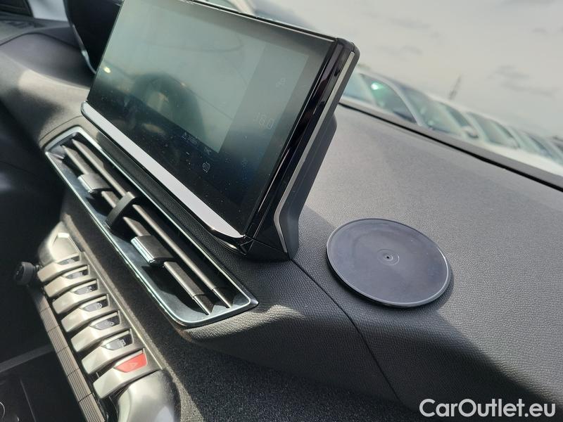 Peugeot  3008  (2016)  1.5BHDi 130 ALLUR PACK AT #14